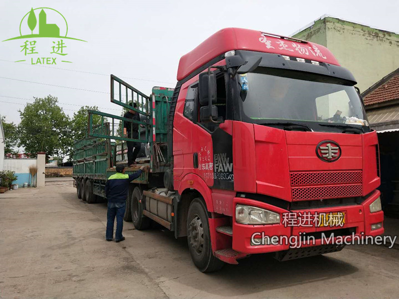 膠棉平切機發(fā)貨完成