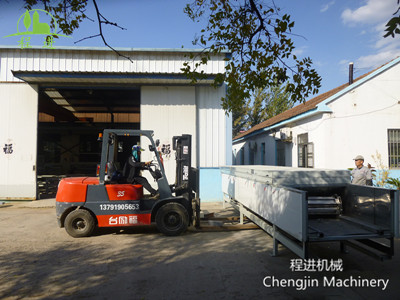 乳膠床墊模具成型和片材生產(chǎn)線哪個好一些