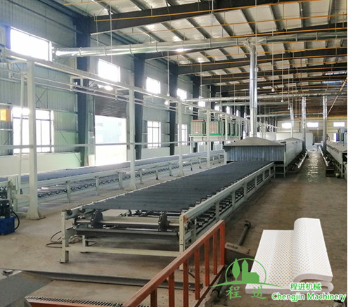 自動(dòng)化乳膠床墊生產(chǎn)線(xiàn)